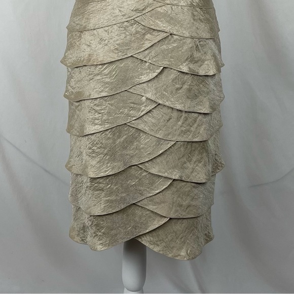 Adrianna Papell Champagne Tulip Layered Fitted Party Event Dress NWOT - Picture 3 of 11